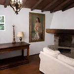 Romantic Hideway *